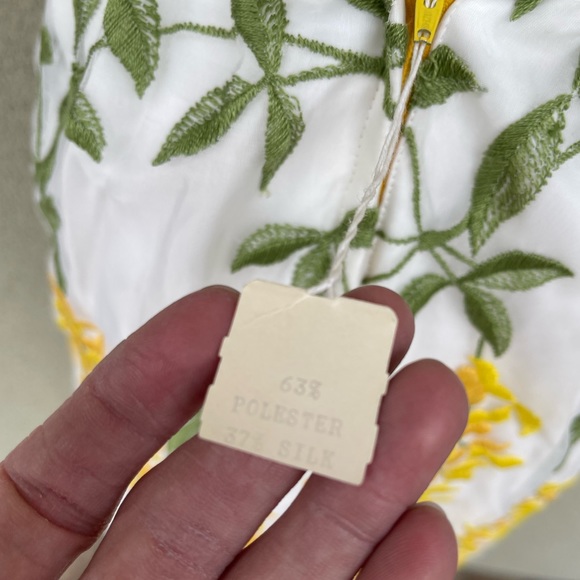 1950s vintage embroidered maxi dress - Picture 8 of 12